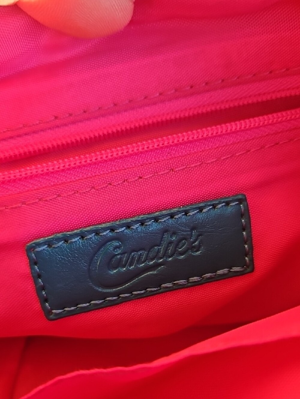 Candie's Hot Pink Interior Zip Pocket Handbag - Picture 3 of 4
